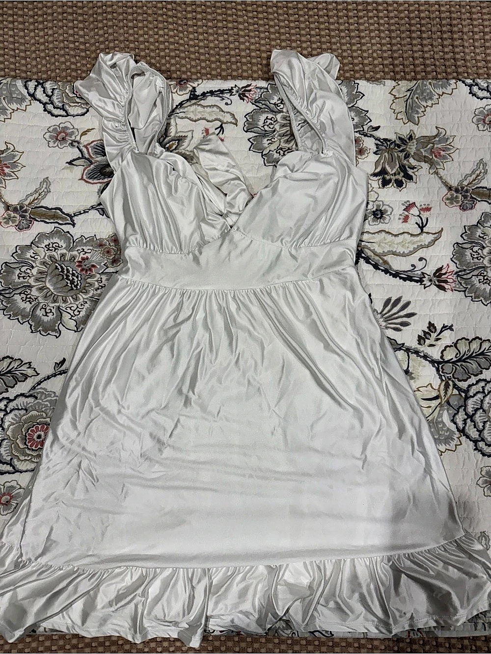 Altar'd State White Ruffle Mini Dress Size L NWT